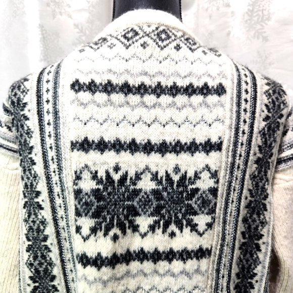 CABI Snowflake Holiday Cottagecore Knit Pullover Sweater (XS, fits big) - Picture 7 of 13